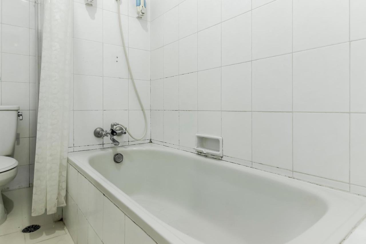 Reddoorz Plus Near Grage City Mall Cirebon Bagian luar foto