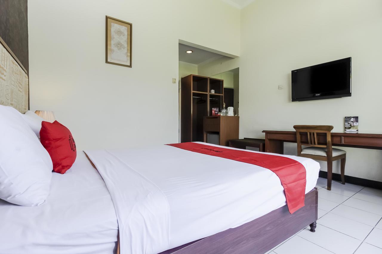 Reddoorz Plus Near Grage City Mall Cirebon Bagian luar foto