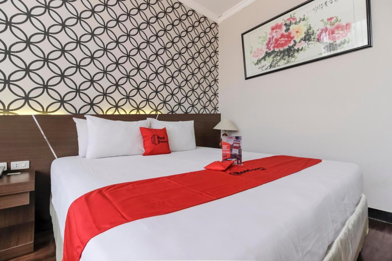 Reddoorz Plus Near Grage City Mall Cirebon Bagian luar foto