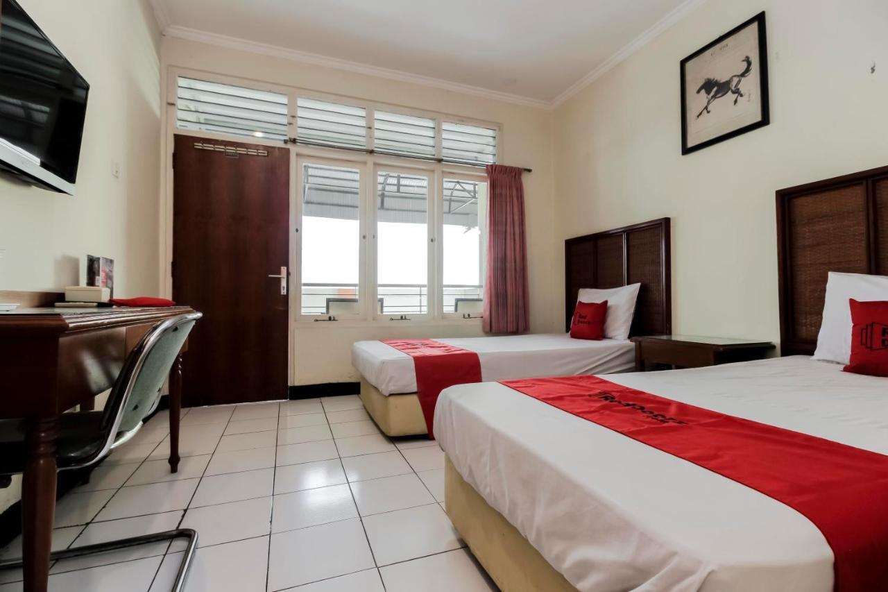 Reddoorz Plus Near Grage City Mall Cirebon Bagian luar foto