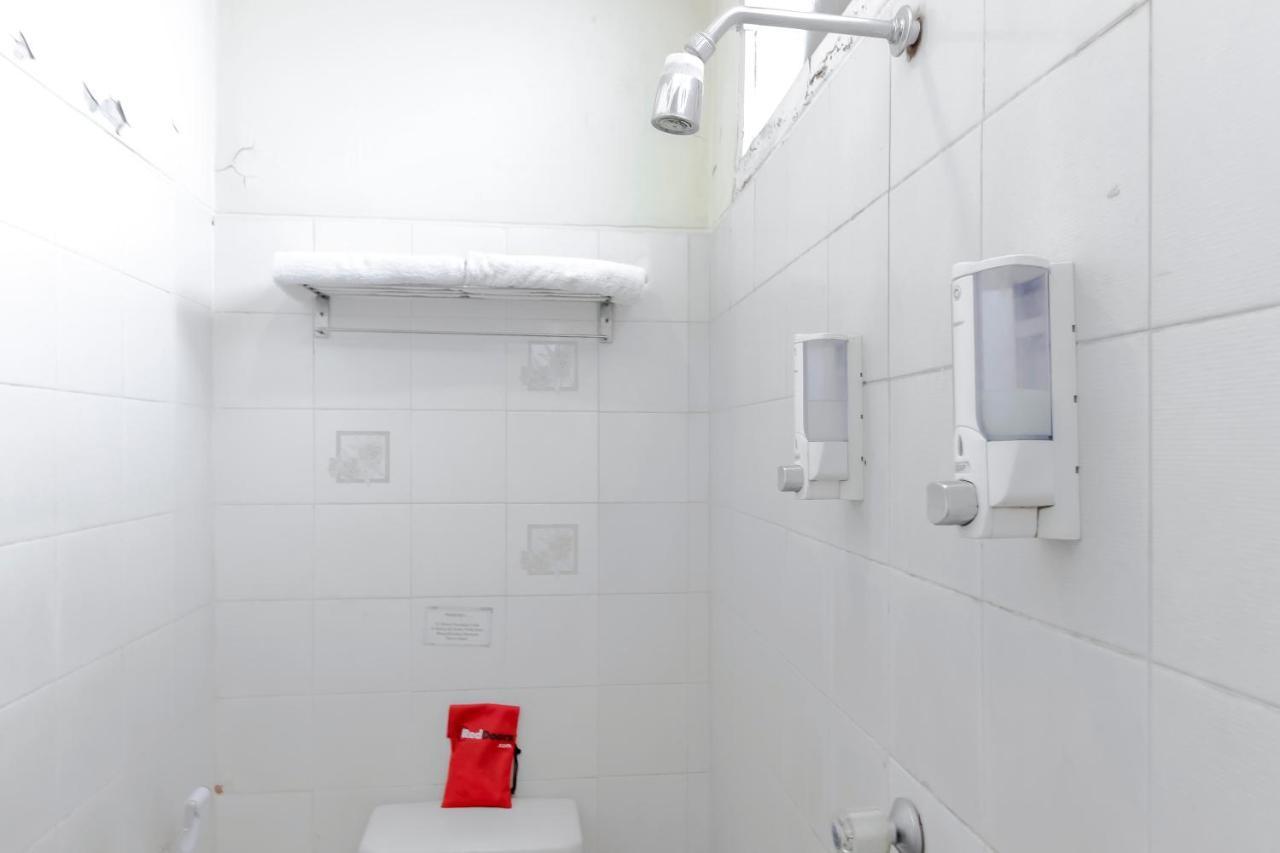 Reddoorz Plus Near Grage City Mall Cirebon Bagian luar foto