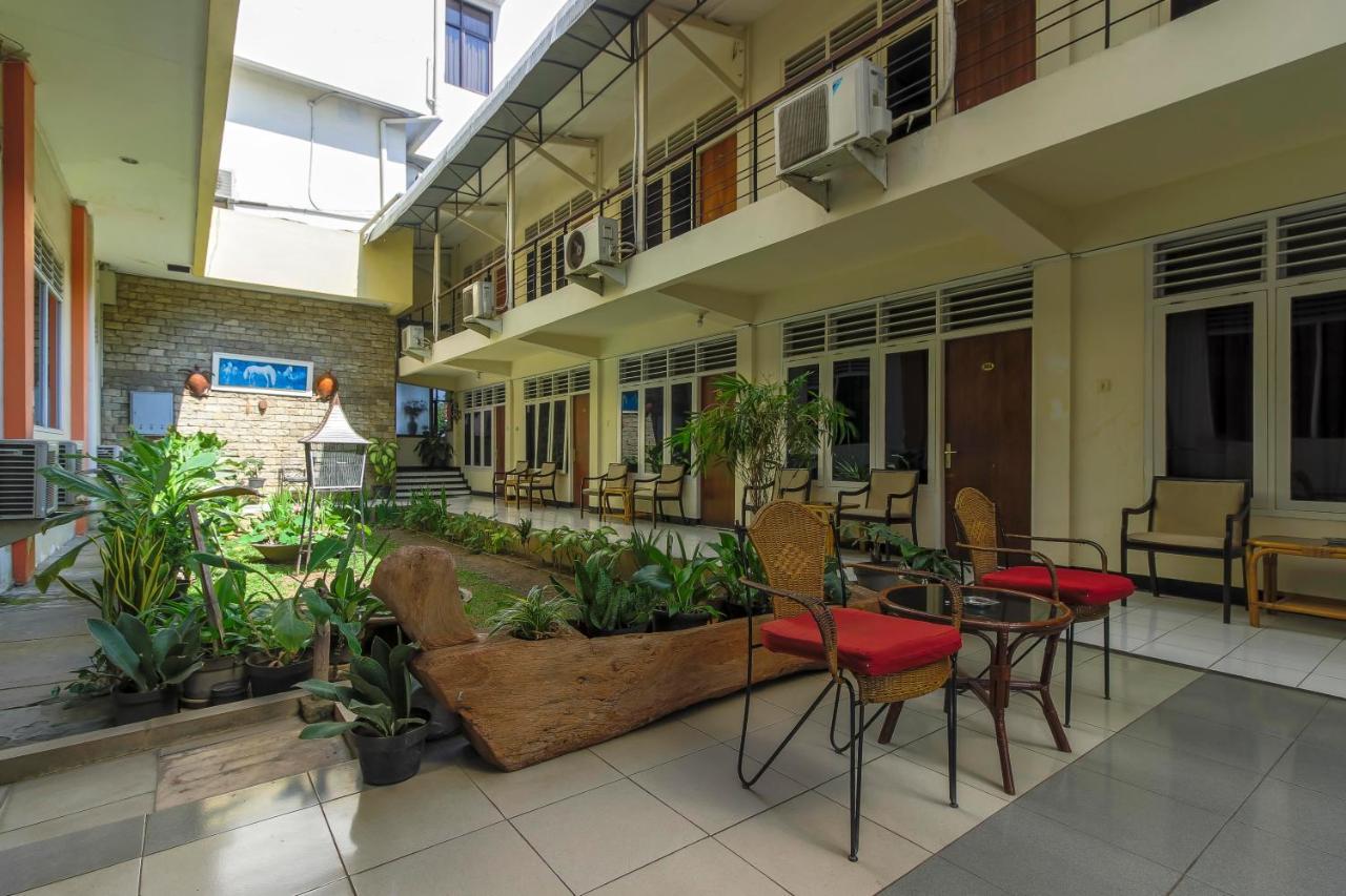 Reddoorz Plus Near Grage City Mall Cirebon Bagian luar foto